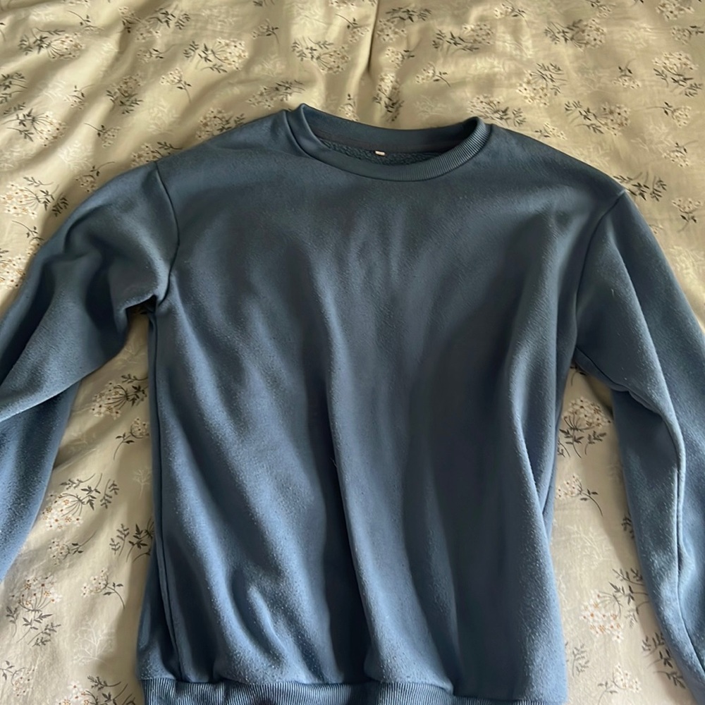 Women’s Small Blue Sweatshirt